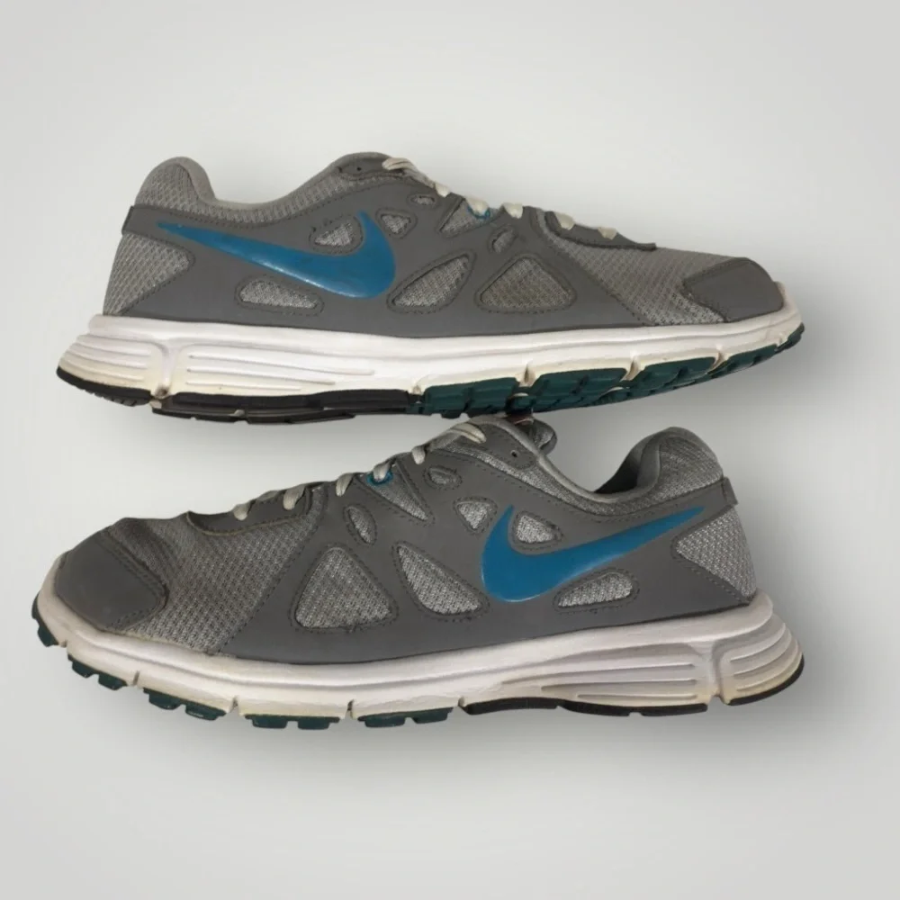 Nike gently used